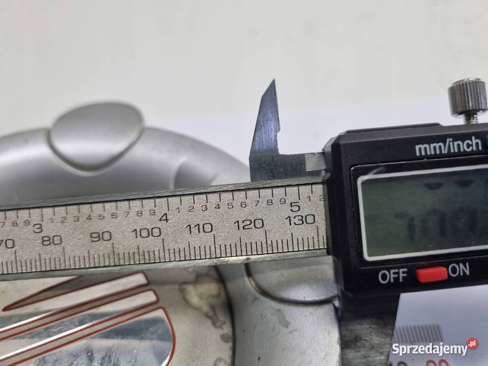 Seat DEKIELEK FELGI Kapsel kołpak 5P0601149A