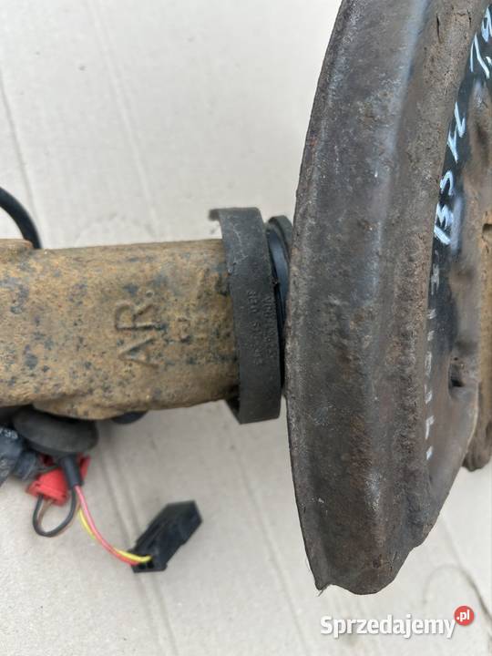 Zwrotnica prawy przód Passat b5 fl 19tdi 130