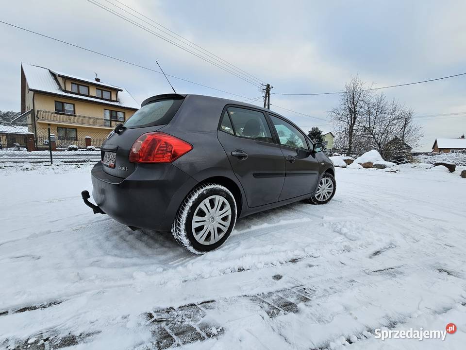 Toyota auris 16 benzyna Radzyń Podlaski sprzedam