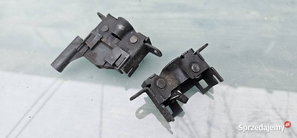 Zamek maski mercedes w210 lift Pozostałe sprzedam