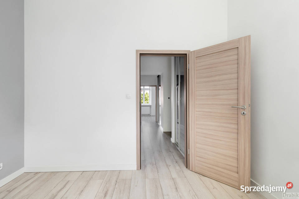 Wynajmę mieszkanie Kraków Lubomirskiego 45m2 2 kamienica