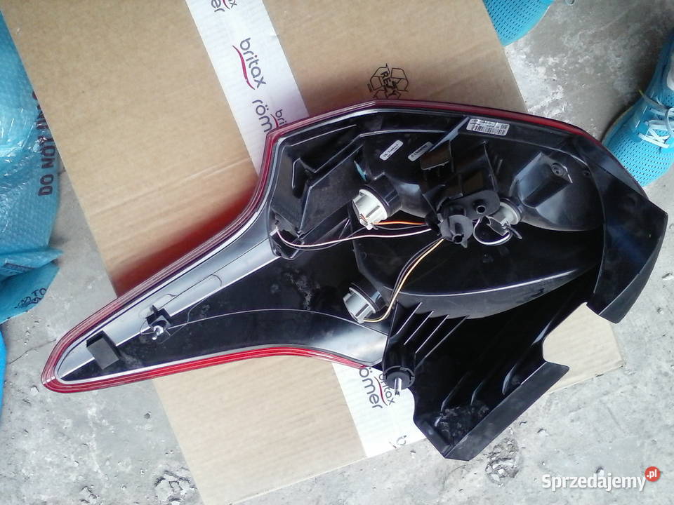 Forf Focus III RS lampa tylnia lewa OEM Ford lampy tylne Łódź