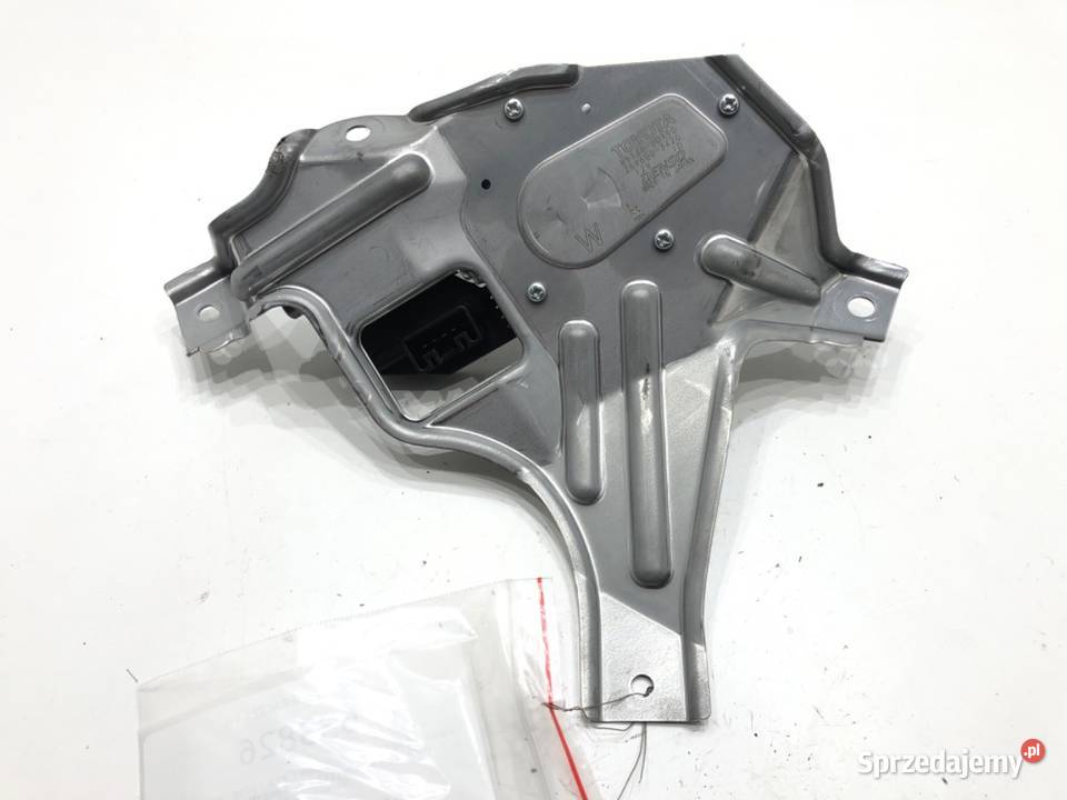 SILNIK WYCIERACZEK TYŁ TOYOTA YARIS III