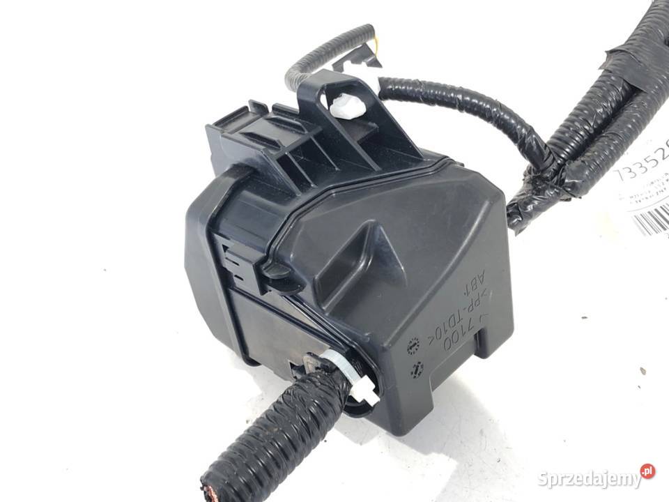 KLEMA PLUS TOYOTA COROLLA E21 828171AB10 20 152