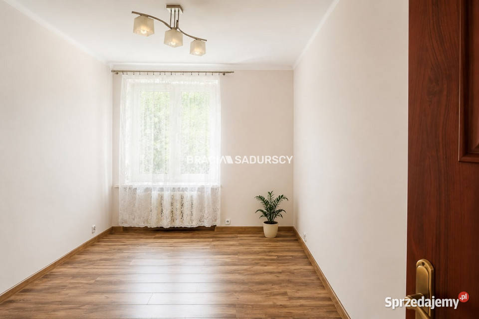 Mieszkanie sprzedam 43m2 2 pokoje Kraków blok małopolskie