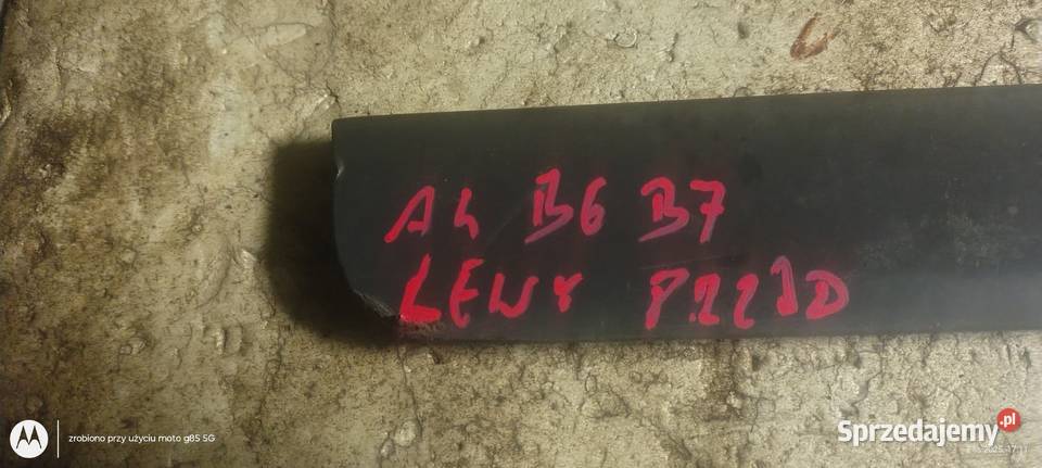 Dolna listwa drzwi lewych przednich A4 B6 B7 80 dolnośląskie