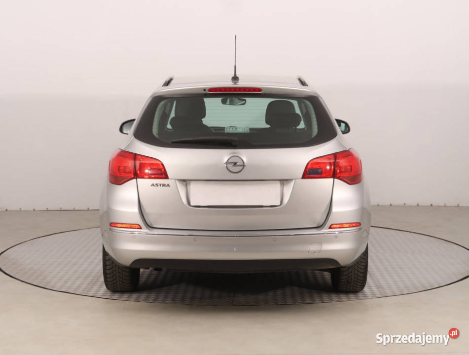 Opel Astra 14 T Rok produkcji 2014 Piaseczno