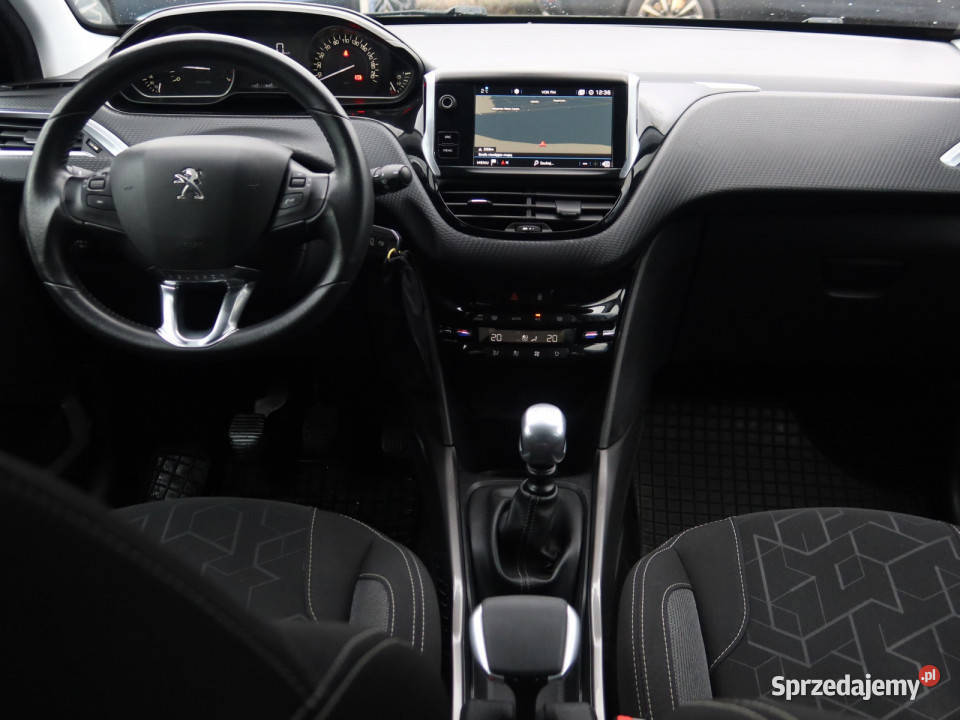 Peugeot 2008 12 PureTech Katowice