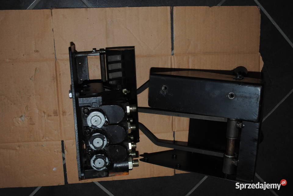 Rozdzielacz hydrauliczny 3 sekcyjny Błonie