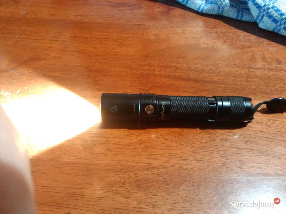 Latarka Fenix Uc35 dwa akumulatory 18650 w Łódź