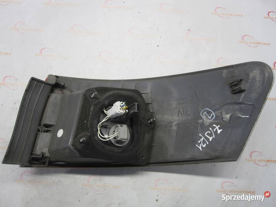 TOYOTA AVENSIS T27 III 09r lampa lewa tył Kielce