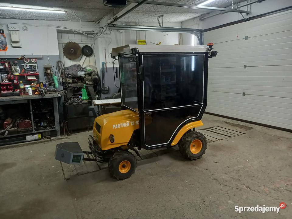 Traktorek z osprzętem Iława