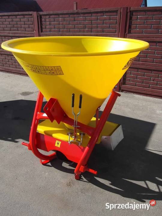 Rozsiewacz nawozów STRUMYK lejek jednotarczowy nieuszkodzony Dąbrowa sprzedam