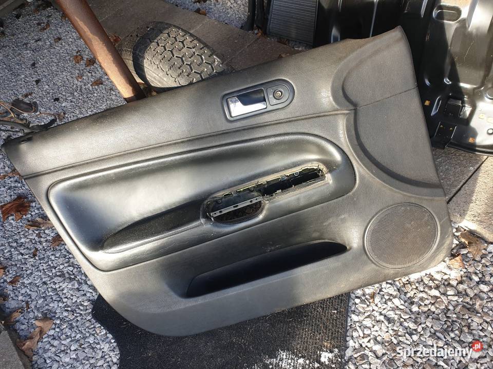 VW Passat B5 kompletne wnętrze skóra alcantara Wolanów