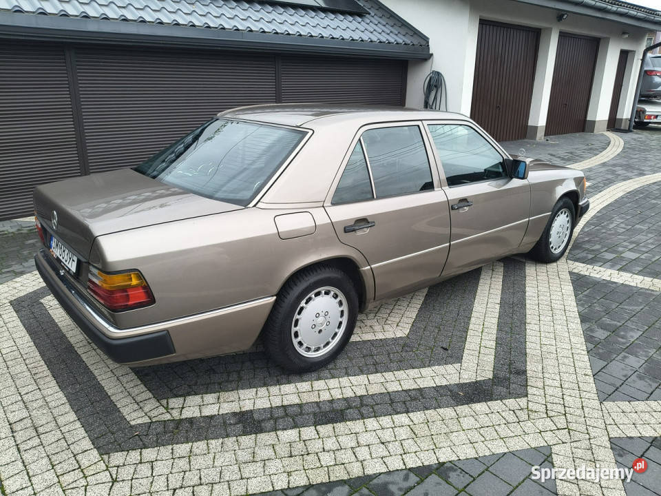 Mercedes W124 20i 118 E200 Stan kolekcjonerski szyberdach sprzedam