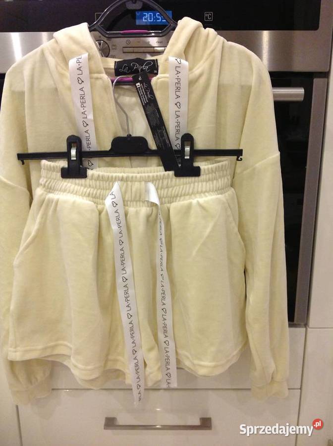 Dres Damski Welurowy z Szortami LA PERLA 36 Nowy Rozmiar 36(S) Nowa Sól