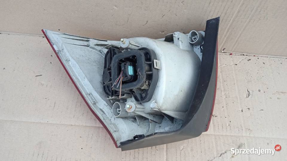 VW GOLF V HB LAMPA TYŁ LEWA Zbierkowo sprzedam