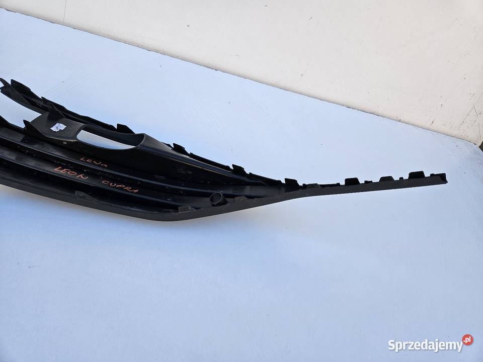 SEAT LEON IV 4 CUPRA KRATKA LEWA ZDERZAKA PRZÓD Międzychód