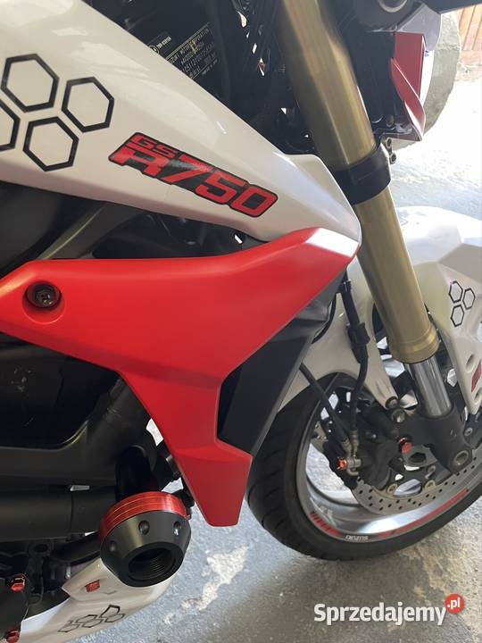 Suzuki GSR 750 Suzuki Bolesławiec