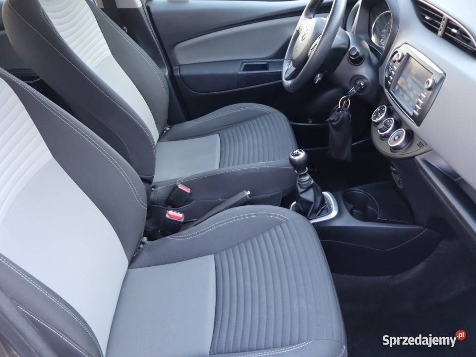 Toyota Yaris 15 Dual VVTi 1497cm3 Katowice
