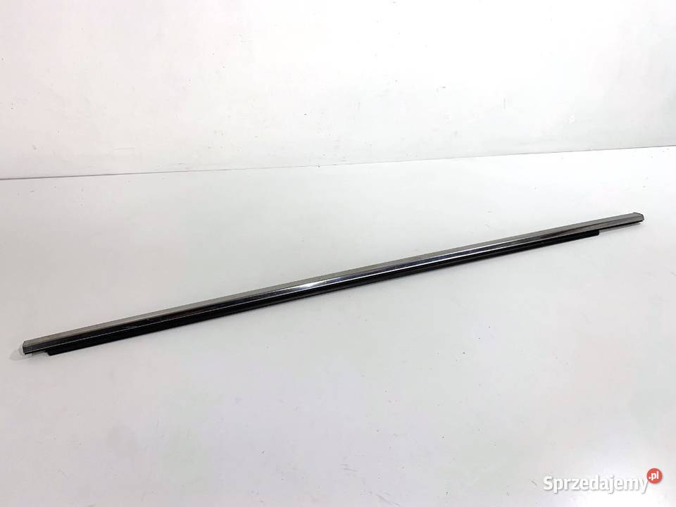 LISTWA ZGARNIAJĄCA PRZÓD PRAWY LEXUS NX podkarpackie