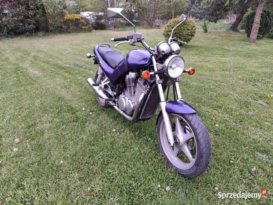 Motocykl Suzuki VX800 Super Motor Kartuzy