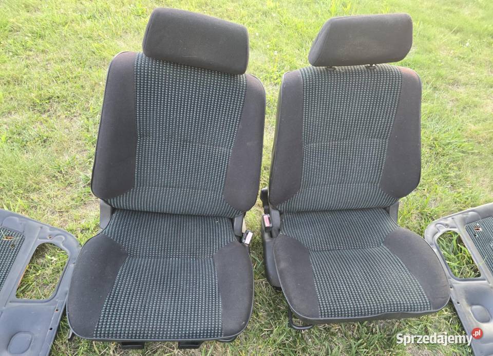 Peugeot 106 Color Line komplet foteli 5D z sprzedam