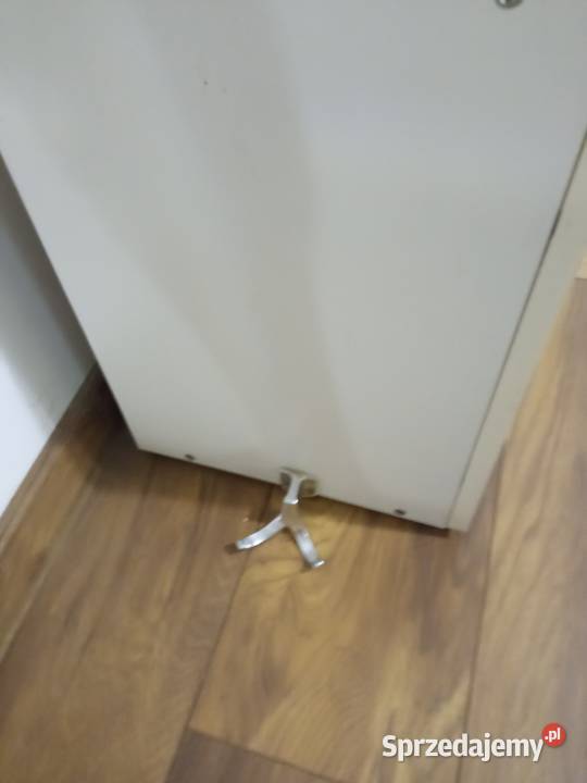 Wisząca szafka łazienkowa biała wieszaki relingi Łazienkowe Siemiatycze