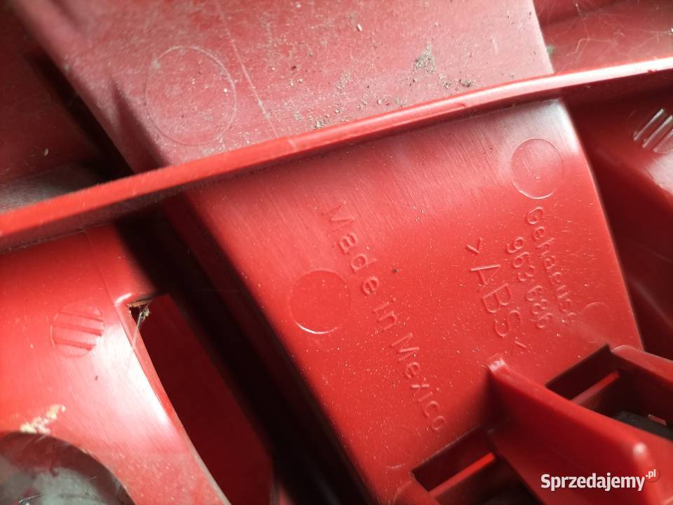 Volkswagen Bora LAMPA TYŁ TYLNA PRAWA 963686 Oświetlenie lubelskie Kamień-Kolonia