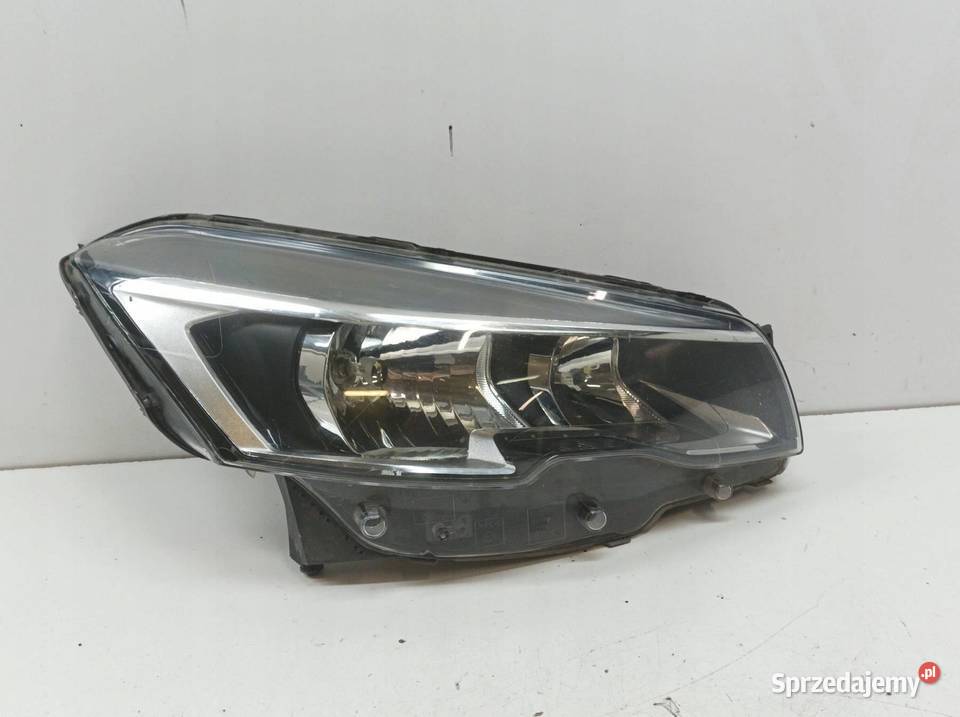 LAMPA PRZÓD PRAWA LIFT EUROPA 9807241180 Peugeot