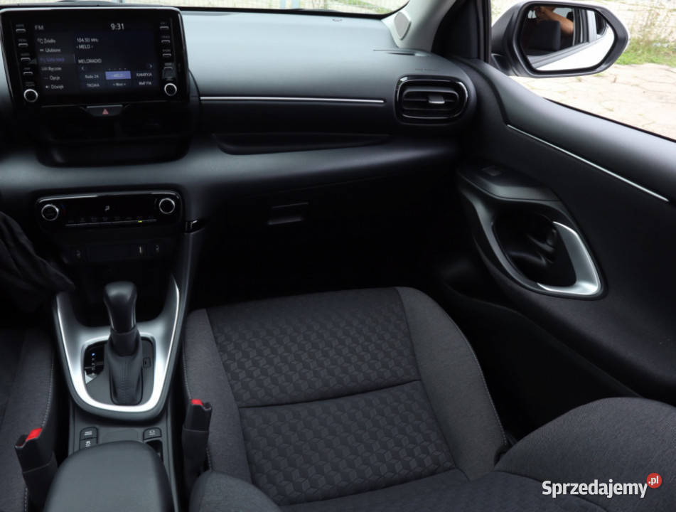 Toyota Yaris 15 VVTi Hybrid 15227km