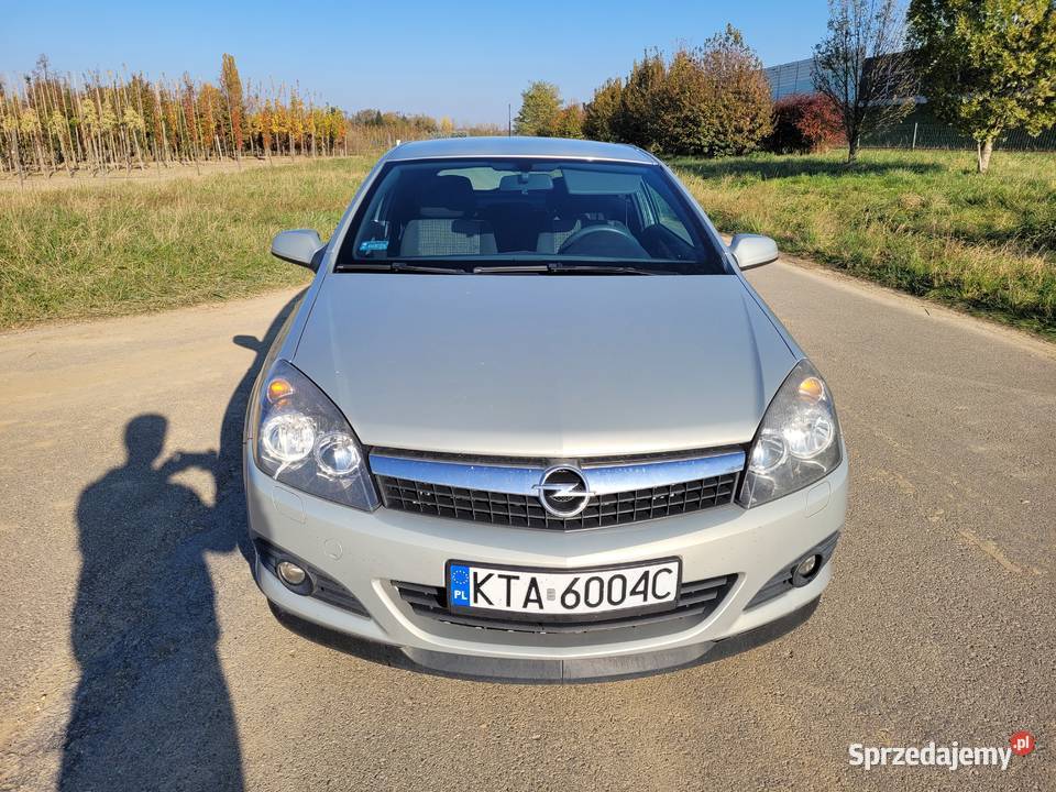Opel Astra H GTC 16 LPG światła przeciwmgielne Tarnów