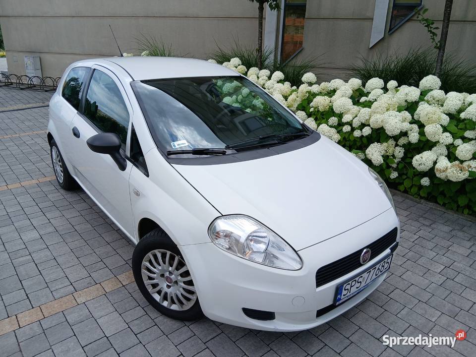 FIAT GRANDE PUNTO 12 2009r Przebieg 135 Klima nieuszkodzony Gliwice sprzedam