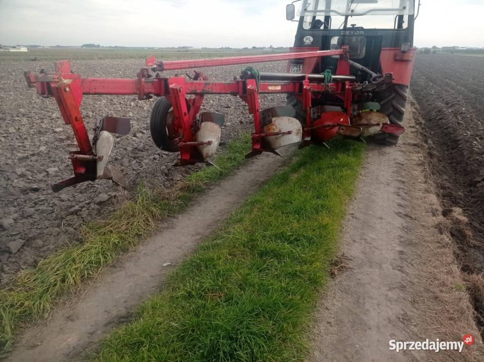 Pług 5 skibowy Unia Grudziądz Tur Tykadłów