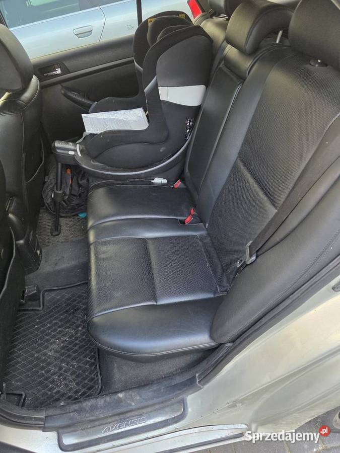 Toyota Avensis 20 D4D 116 XENON skóra drugi srebrny Lublin sprzedam