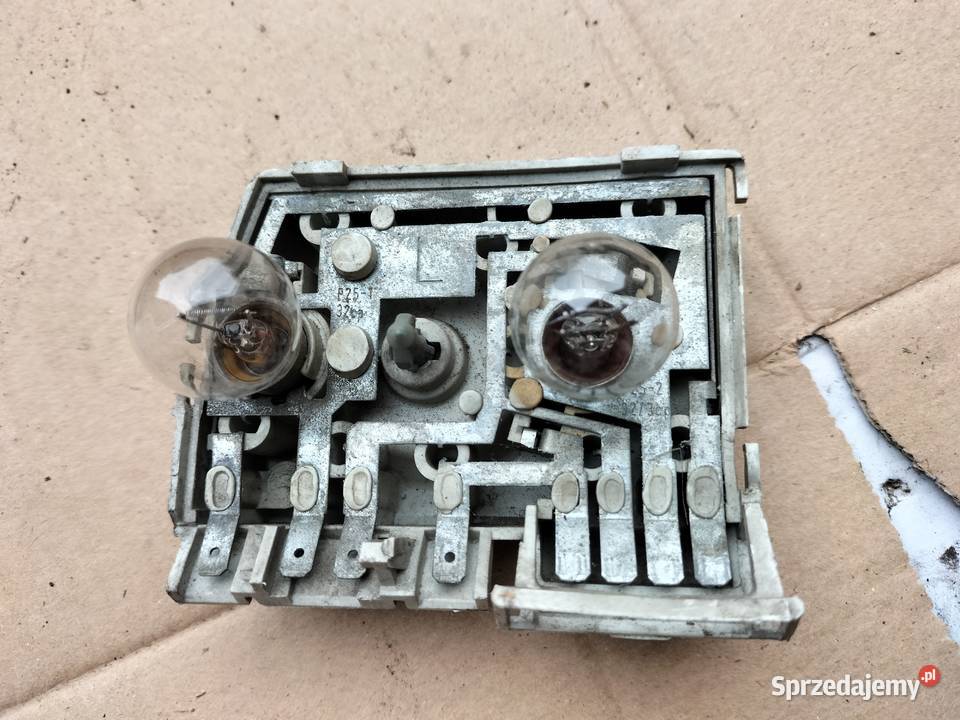 AUDI 80 B3 B4 80B3 80B4 WKŁAD LAMPY TYŁ lubelskie Kamień-Kolonia sprzedam