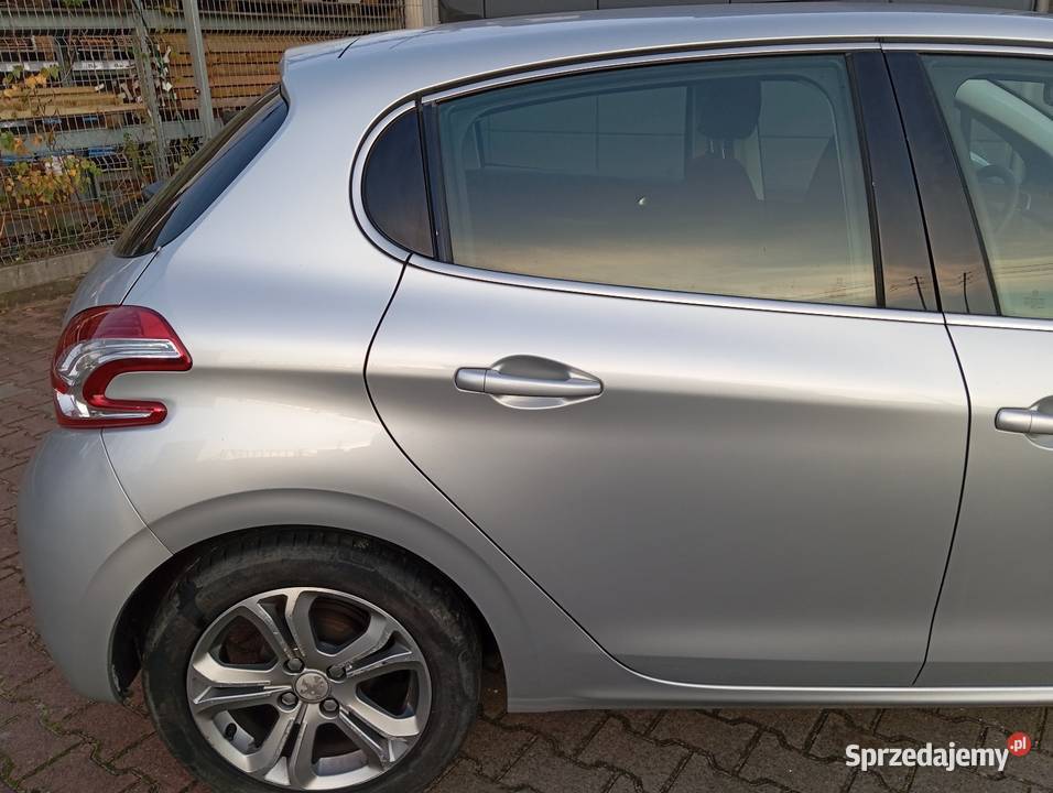 208 1 właściciel bogata wersja serwisowane światła LED Motoryzacja