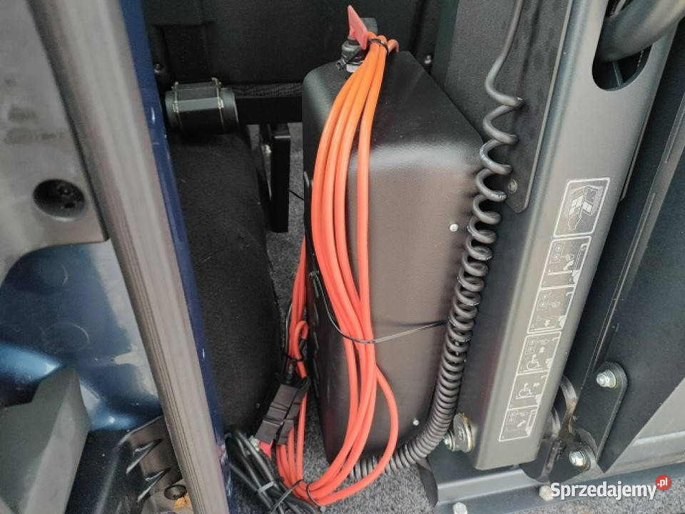 Renault Trafic inwalidy Benzyna Zadbany II nawigacja sprzedam