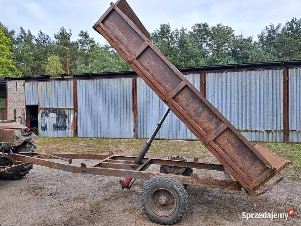 Przyczepa jednoosiowa wywrotka na tył wielkopolskie Gizałki sprzedam
