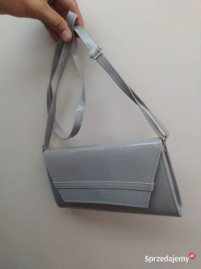 Lakierowana torebka na ramię elegancka sprzedam