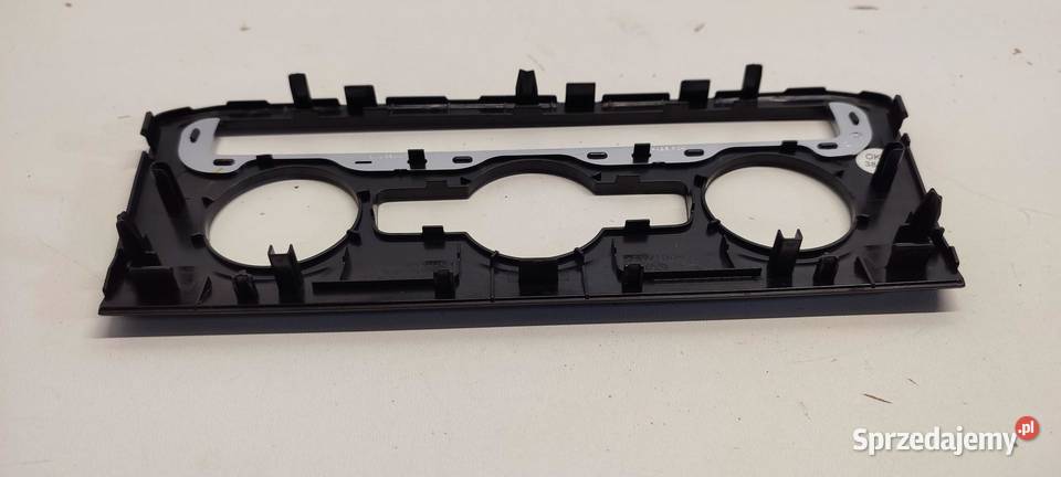 VW TIGUAN II RAMKA PANELU KLIMATYZACJI dolnośląskie sprzedam