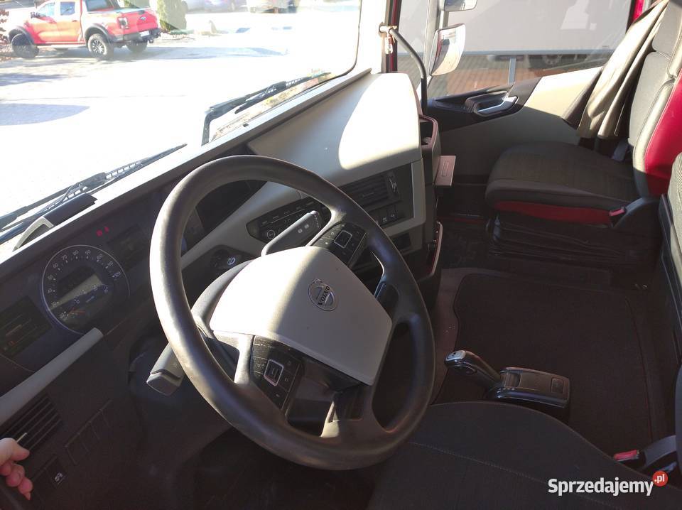 Do sprzedania VOLVO FH 460 ciągnik w stanie ADR Radom