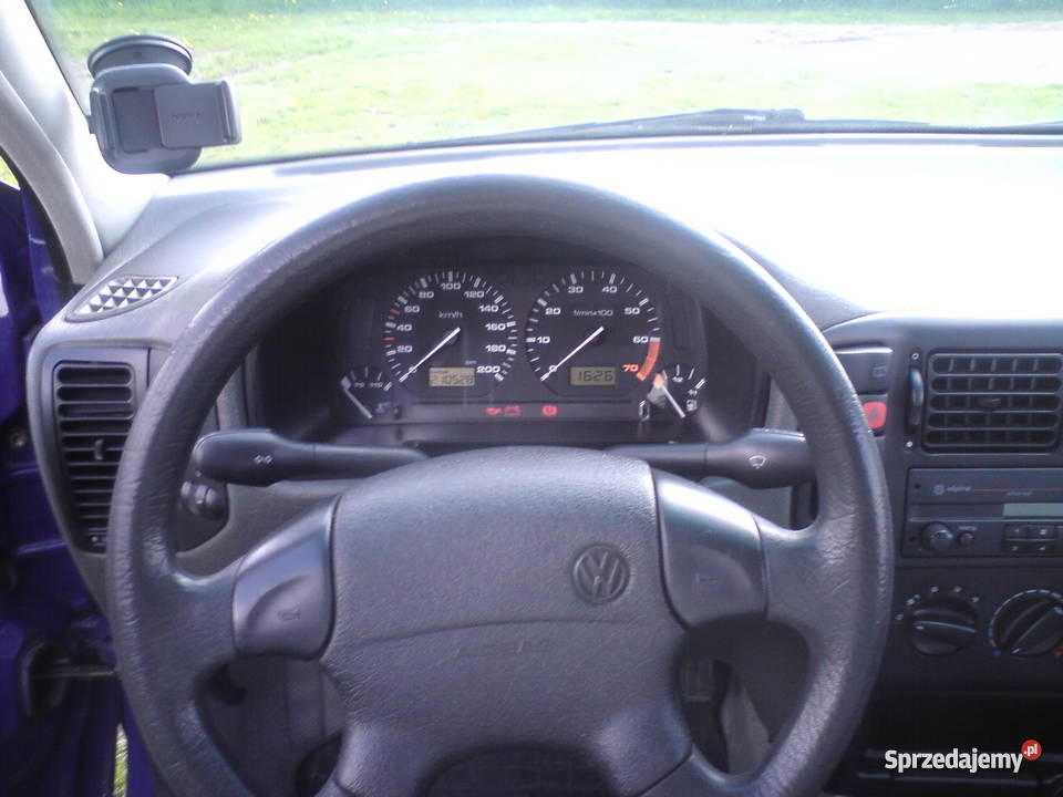 samochód VWPOLO3 Dębienko