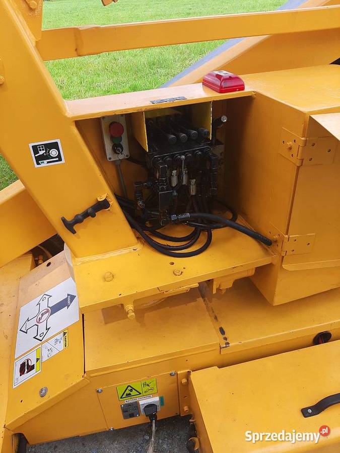 Podnośnik koszowy nifty light hr12 nde zwyźka wielkopolskie Kobyla Góra