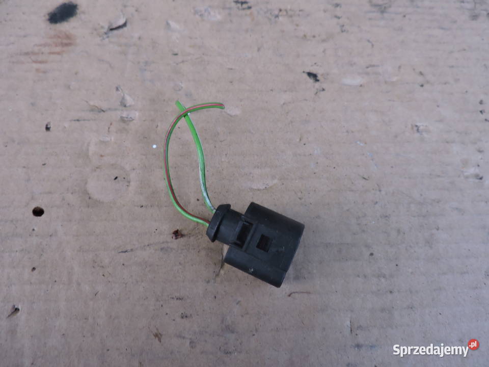 Wtyczka pompki spryskiwacza Vw Golf V 19 TDI Części śląskie Myszków