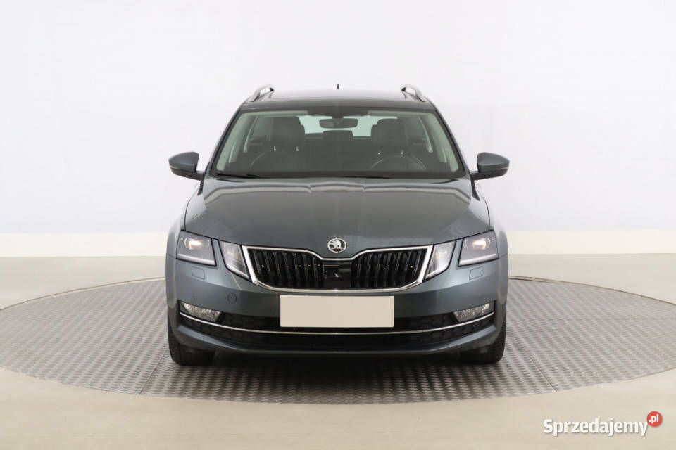 Skoda Octavia 18 TSI światła przeciwmgielne sprzedam