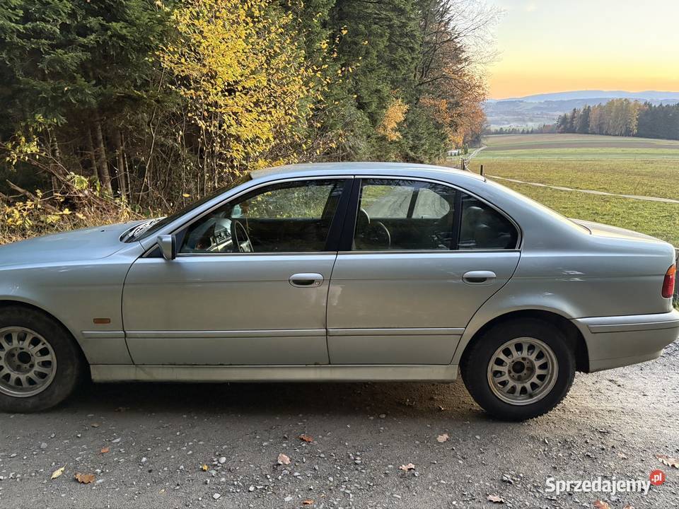 Sprzedam BMW serii 5 e39 520d 20 diesel Seria 5 Ołpiny