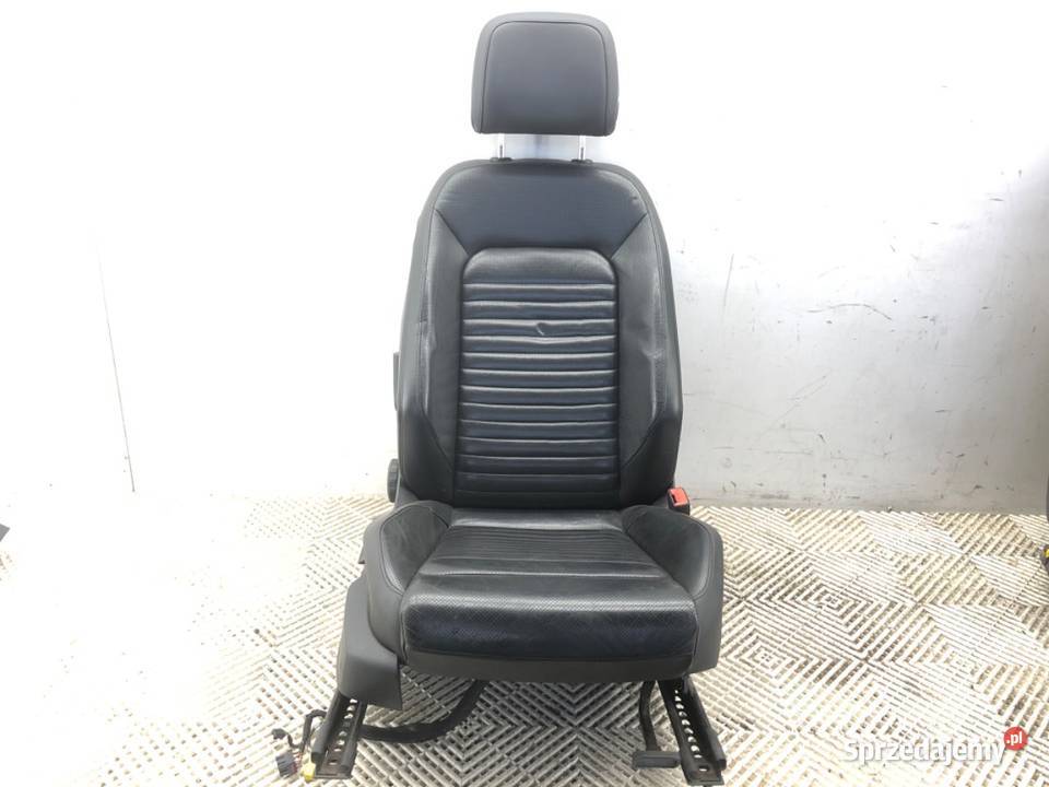 FOTELE KANAPA KOMPLET VW PASSAT B8 SedanLimuzyna osobowe podkarpackie