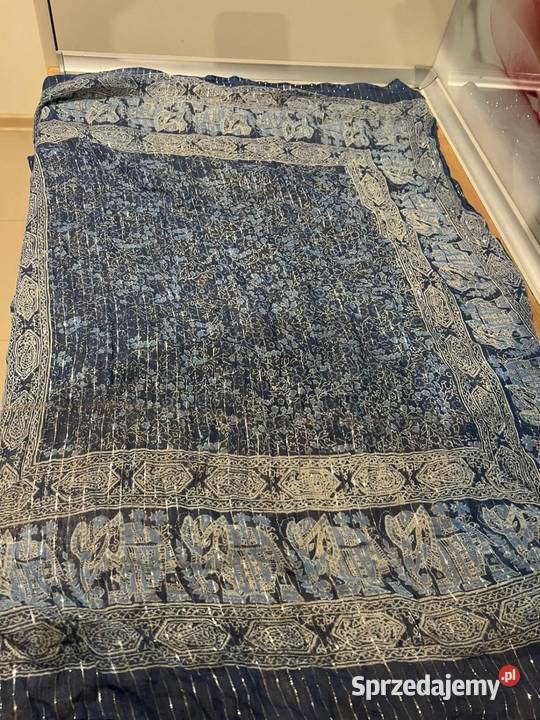 Piękna duża niebieska chusta w ciekawe wzory Gdańsk