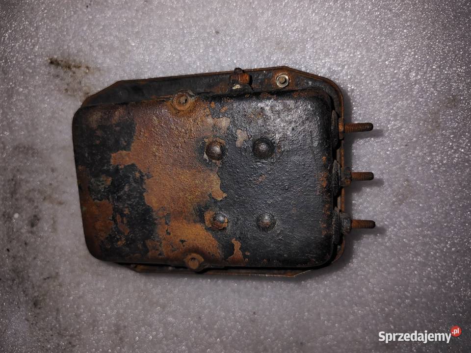 Regulator napięcia M72 1957 roku Leszno